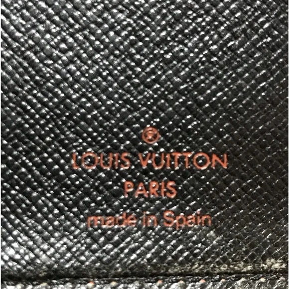LOUIS VUITTON Epi Leather Agenda/ Notebook Cover- Red 🤩🔥❤️